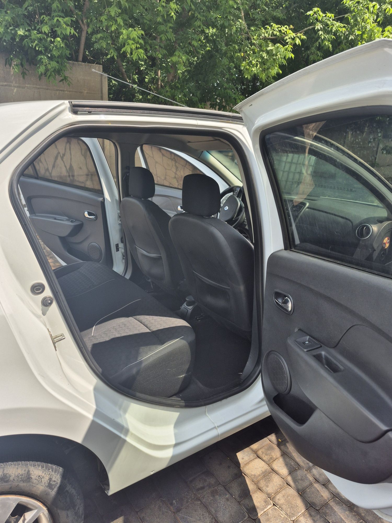 Renault Logan 2016