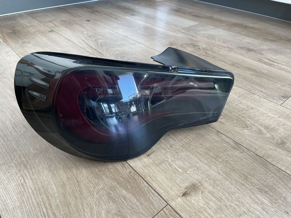 Lampa lewy tył Valenti Subaru BRZ/Toyota GT86