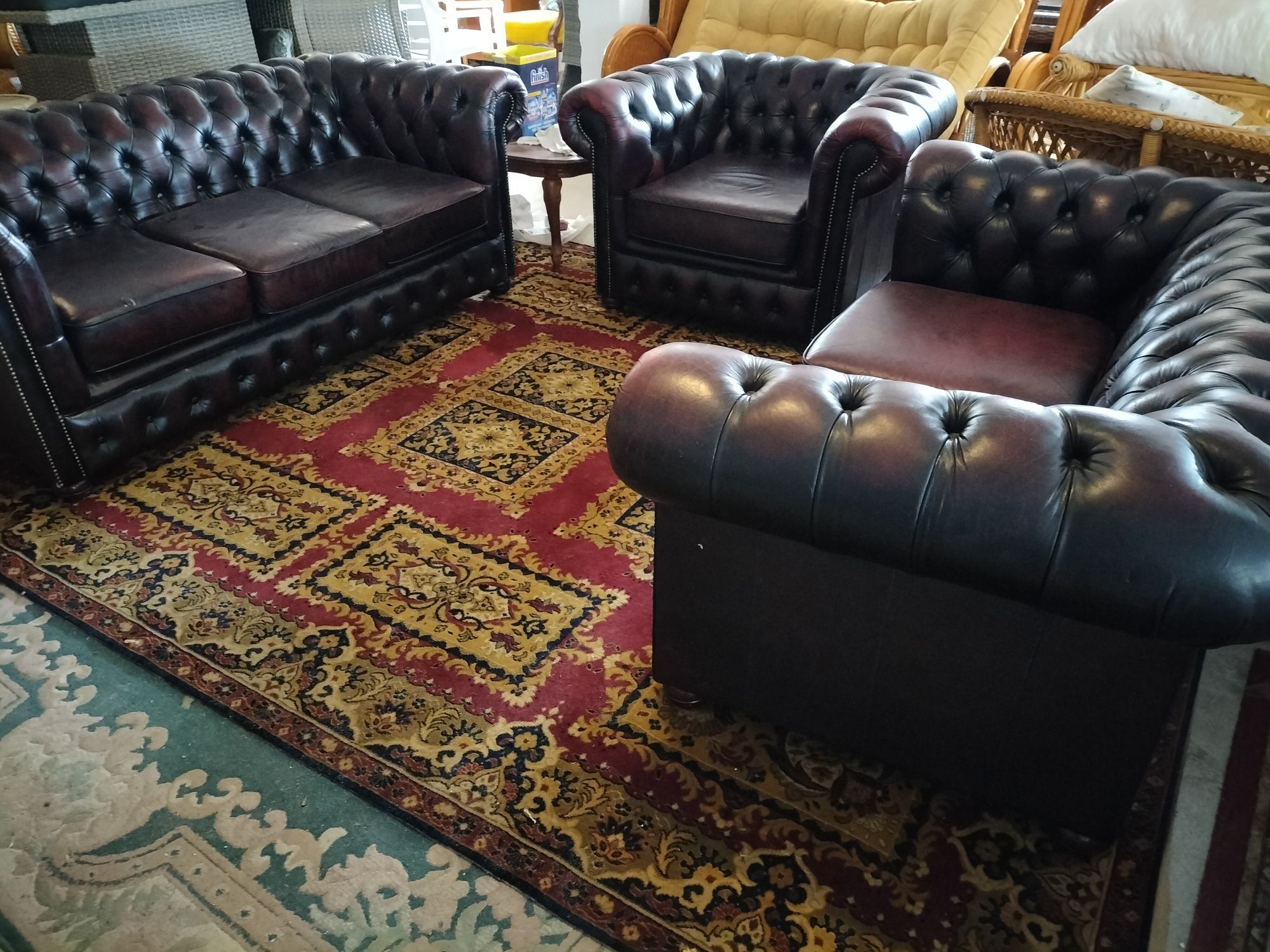 Chesterfield sofa 3 2 i fotel