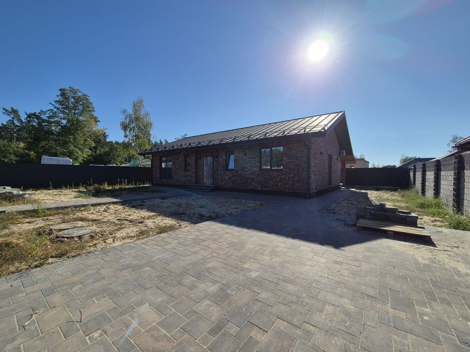 Одноповерховий Приватний будинок Велика ділянка Державні програми