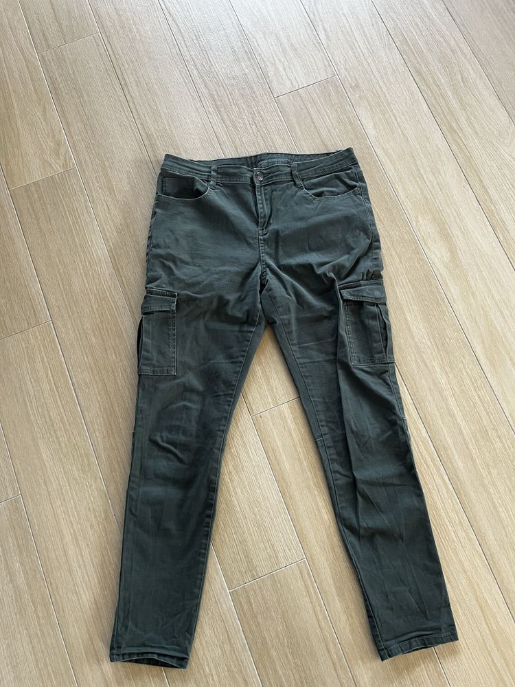 Spodnie Jeans Beloved w rozmiarze 40