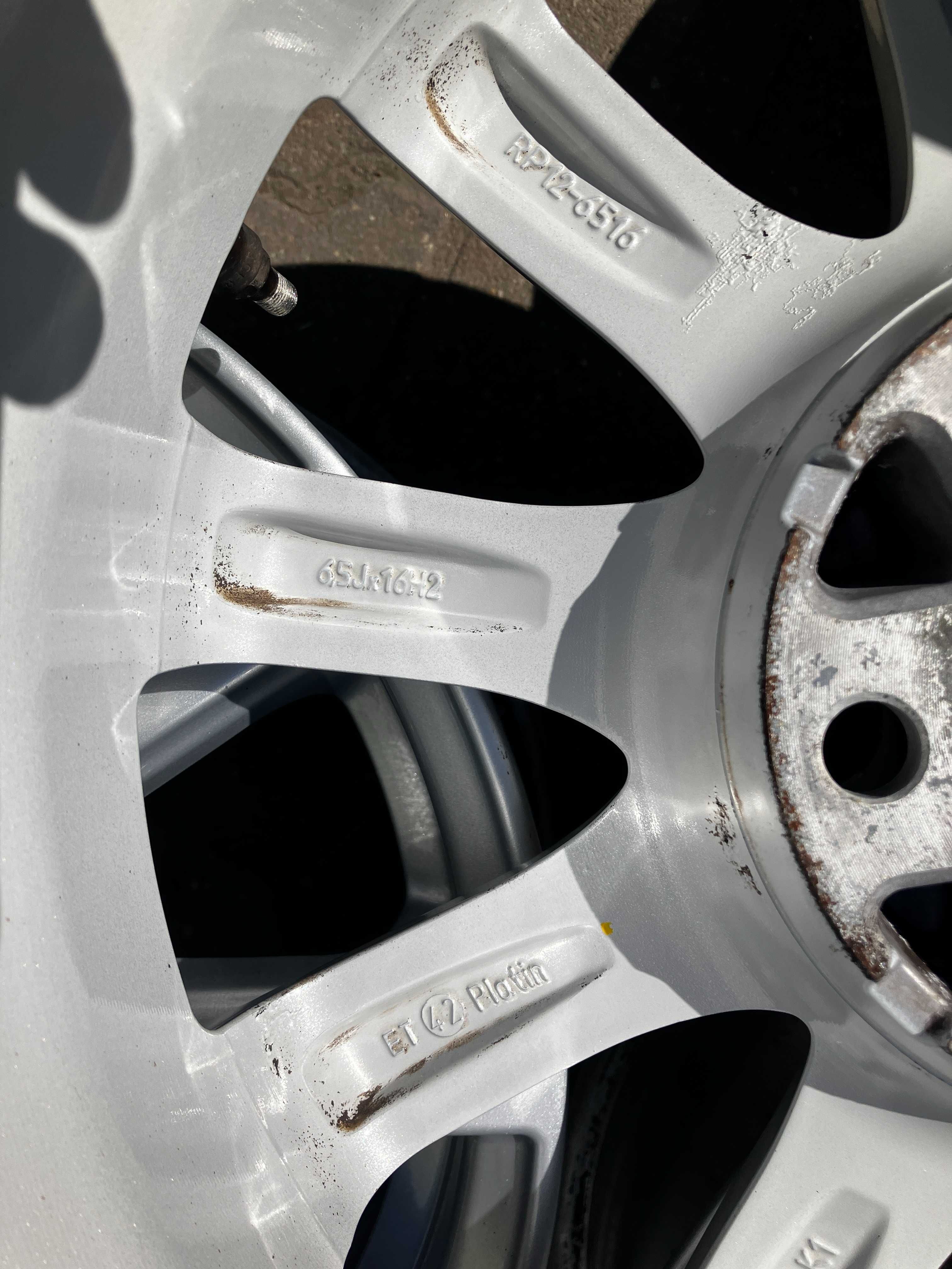 Felgi aluminiowe 16 Vw Golf V VIII VI Touran Jetta Eos Caddy Passat B7