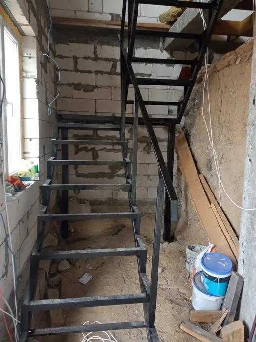 Утепление стен.Ремонт или замена крыш любого типа.Сварочные работы.