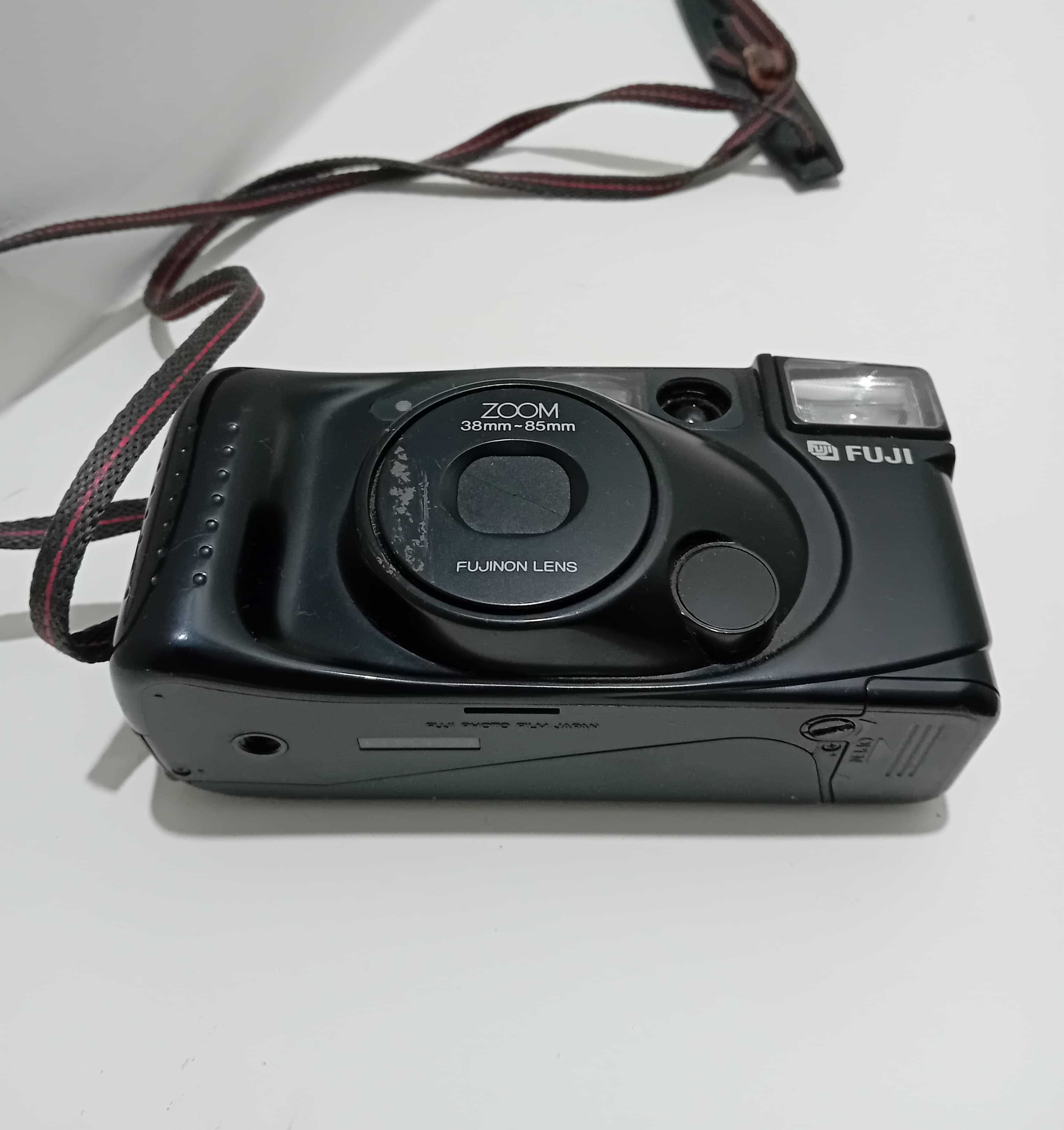 FUJI DL-900 Zoom 38mm-85mm Multi Auto Focus FILM Camera