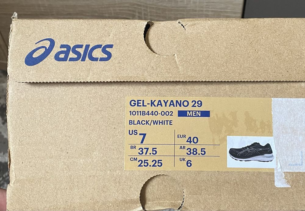 Buty do buegania Asics Gel-Kayano 29 1011B440 r.40