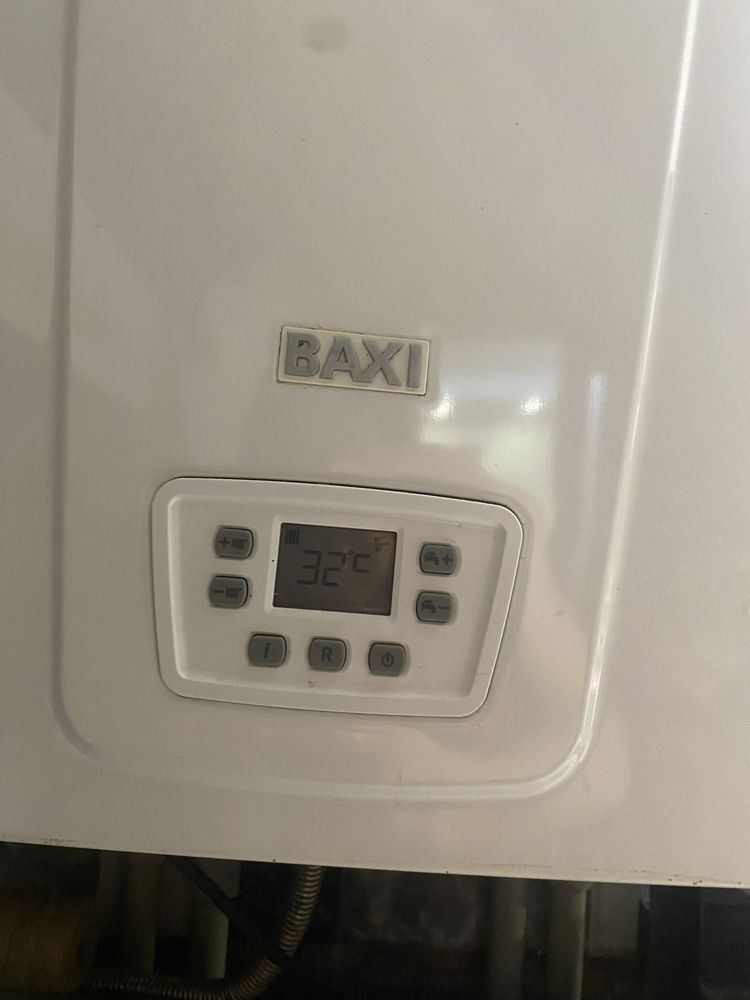 Газовий котел двоконтурний BAXI MAIN 5 24 F