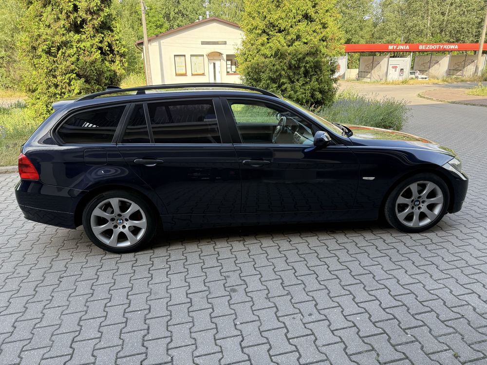 Bmw e91 320d 163km m47 automat navi skory panorama hifi zadbana