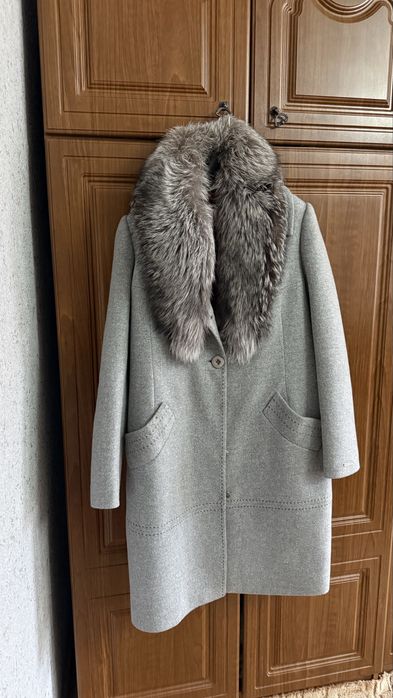 Кашемірове зимове пальто з натуральним хутром