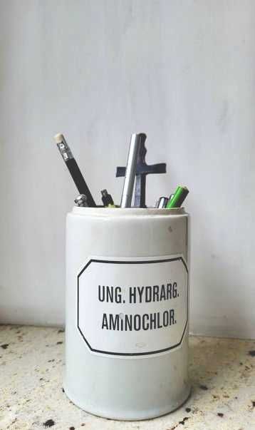 Stary porcelanowy słój apteczny. Duża obniżka!