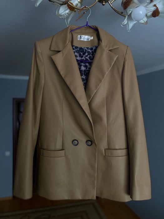 Піджак жіночой