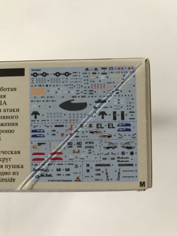 Samolot A-10 A/C Thunderbolt ll model Italeri 1376