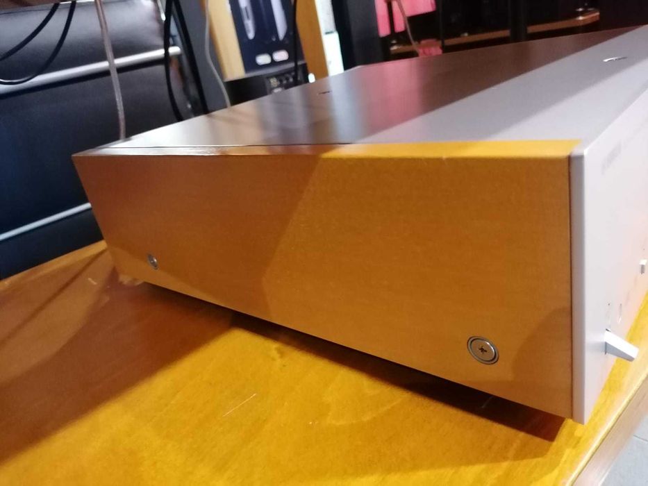 Leitor de cds Yamaha CD-S2000