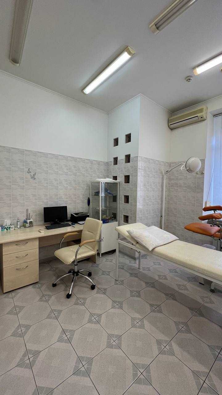 Оренда мед. центру! Обладнана стоматологія, косметологія. 241 кв.м