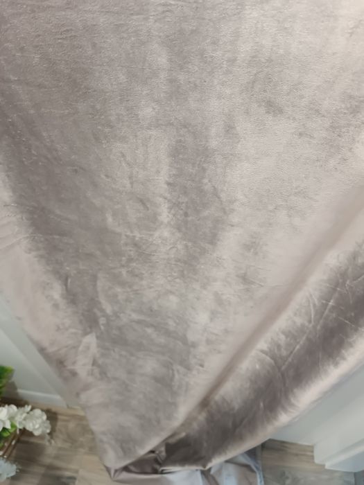 2 Zasłony 140x240 beżowe Fossil Inspire gumowane.