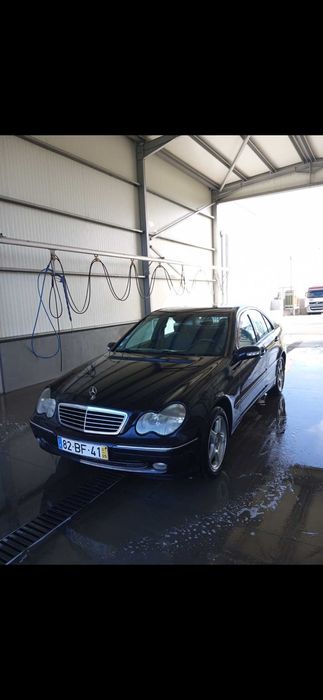 Mercedes 220cdi em otimo estado