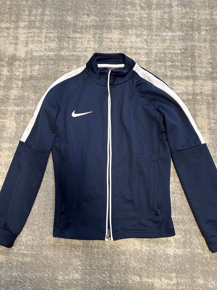 Nike оригінал кофта спортивна