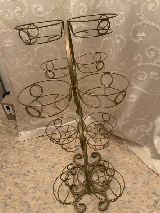 Кованная полка для цветов