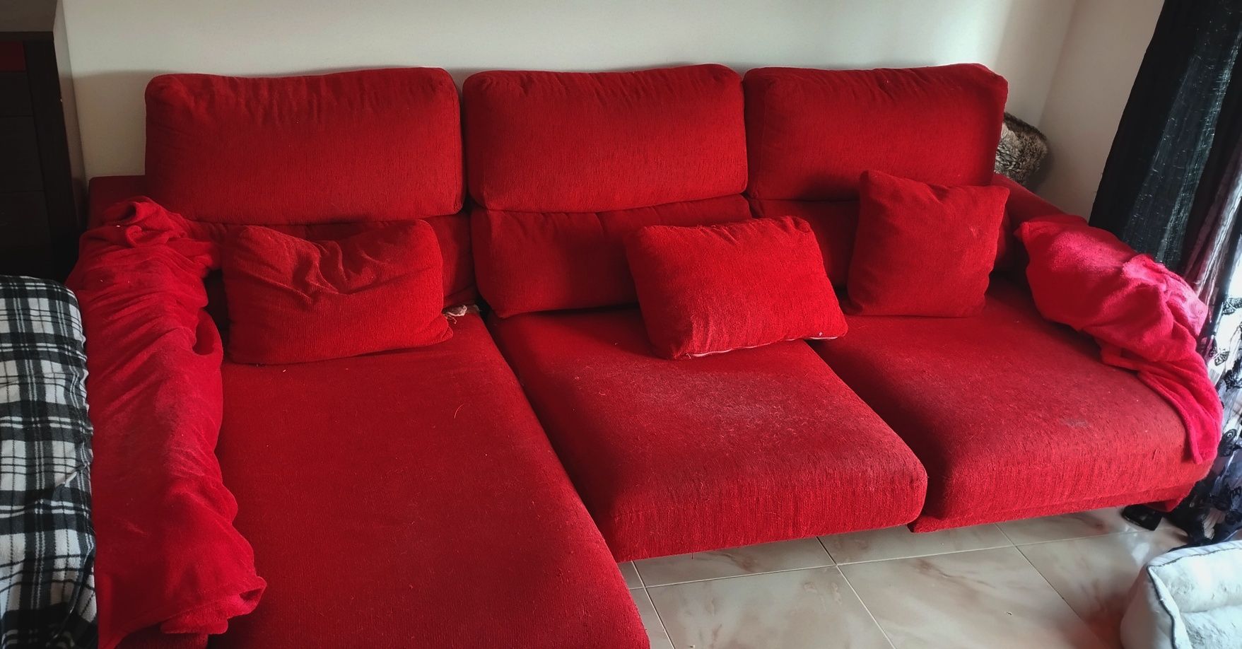 Sofa Chaise Long em Tecido - com sinais de uso