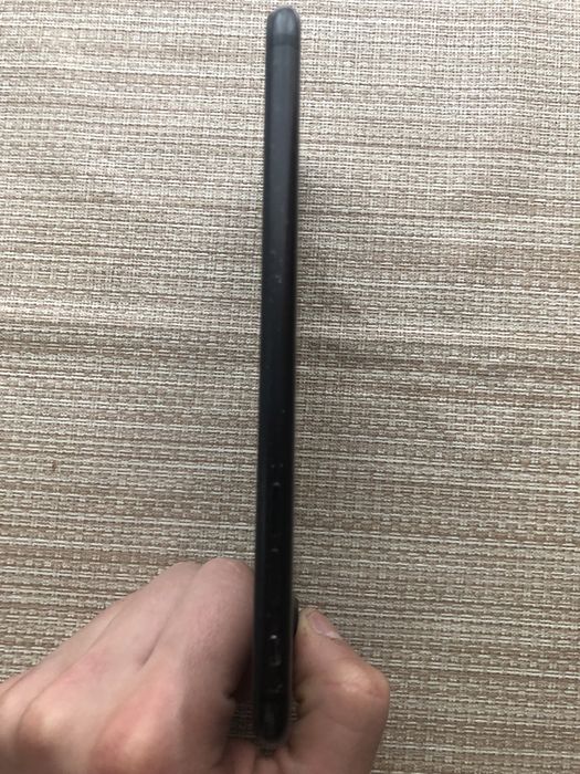 Айфон 7 plus в гарному стані