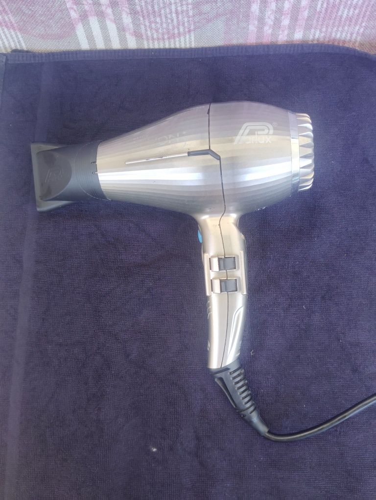Secador profissional potente para cabeleireiro