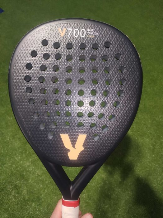 Raquete Padel VOLT 700 v23 – ótimo estado | defeito estético lateral