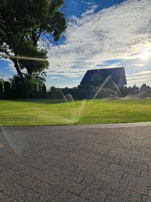 Usługi Ogrodnicze –Glebogryzarka, Trawniki, Nawadnianie