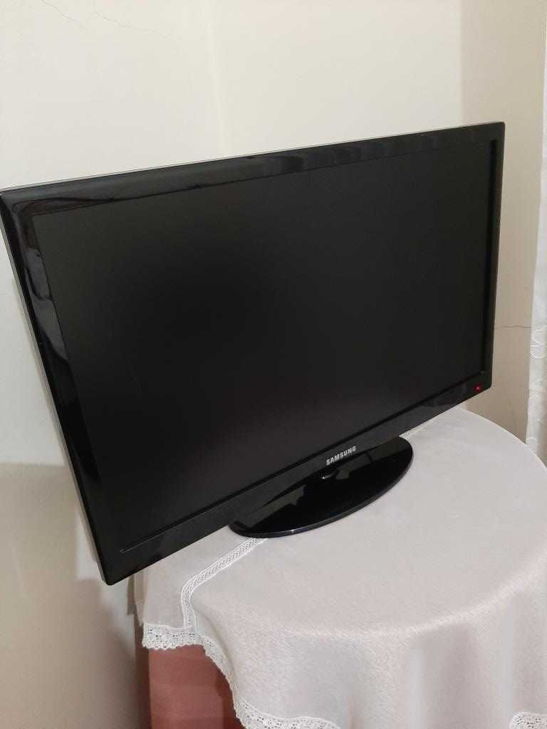 TV Samsung 22" UE22