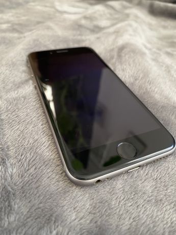 Iphone 6s stan idealny (uszkodzony )