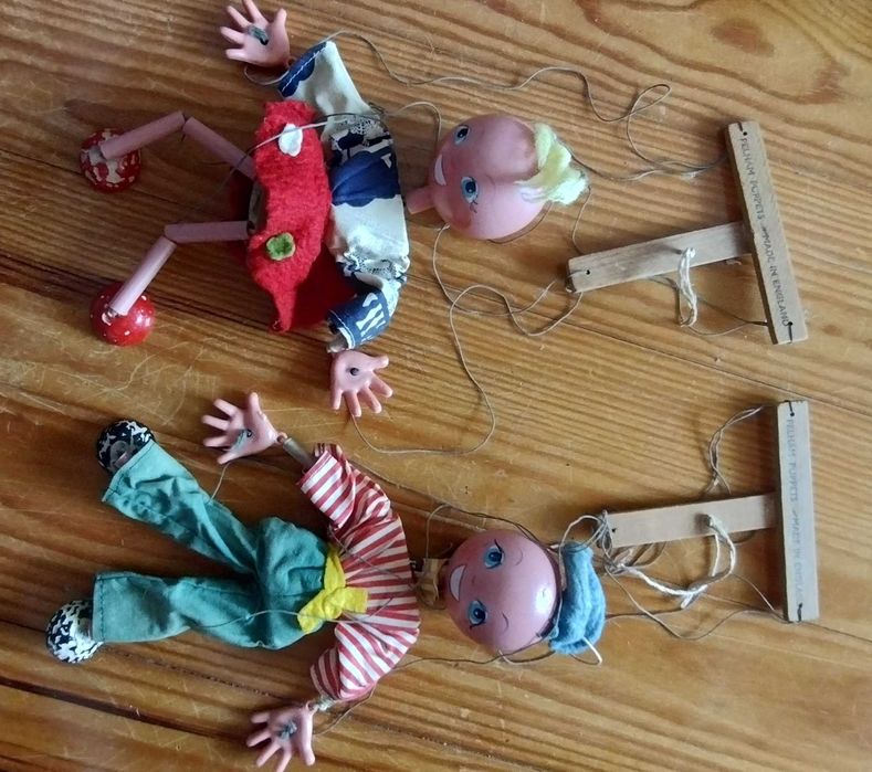 2 Marionetas inglesas muito antigas