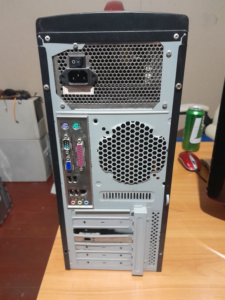 Komputer stacjonarny Athlon 64 dual core, 2gb ramu
