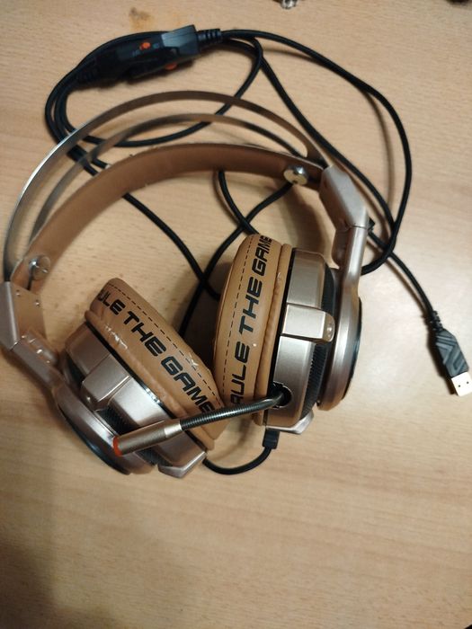 Sprzedam słuchawki dla gracza.
