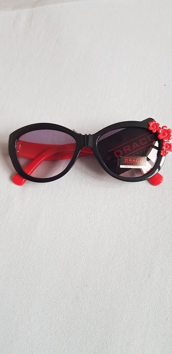 Okulary przeciwsłoneczne dla dziewczynki