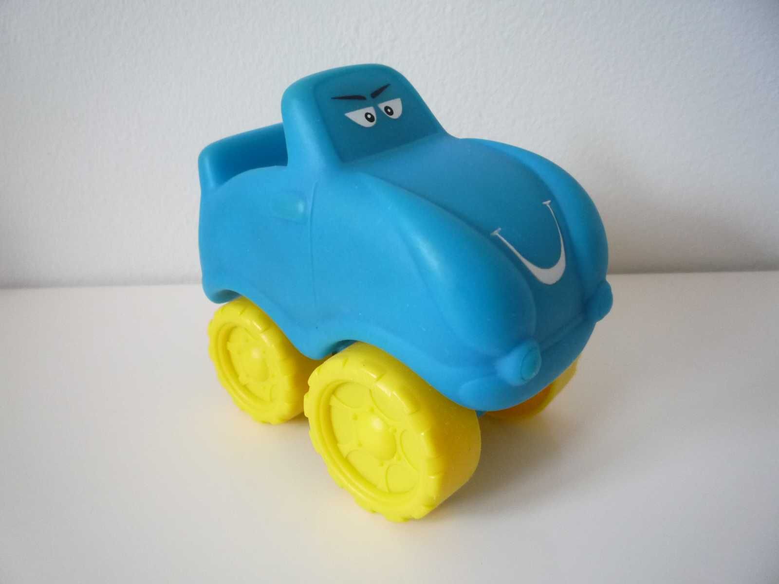 Niebieskie Gumowe Auto