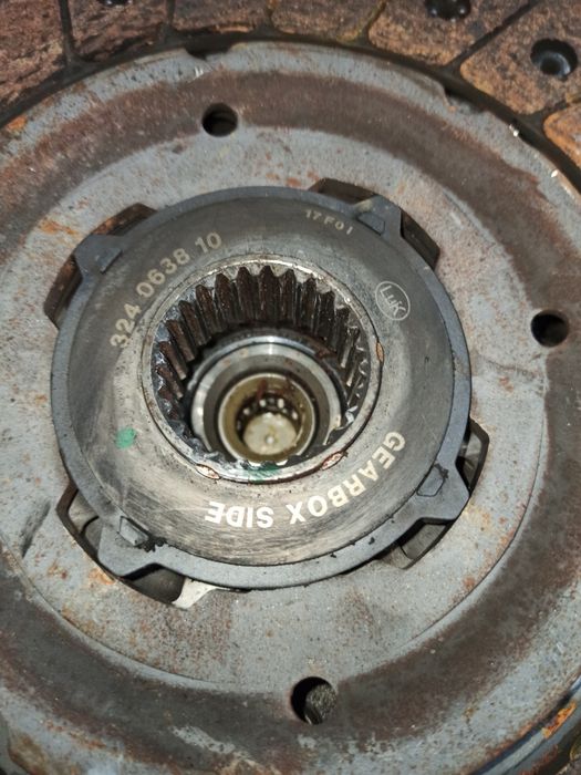 Комплект щеплення маховик BMW e87 e90 x1 x3 2.0d n47d20 бмв