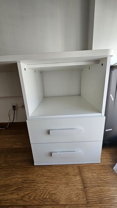 Secretária com 2 gavetas