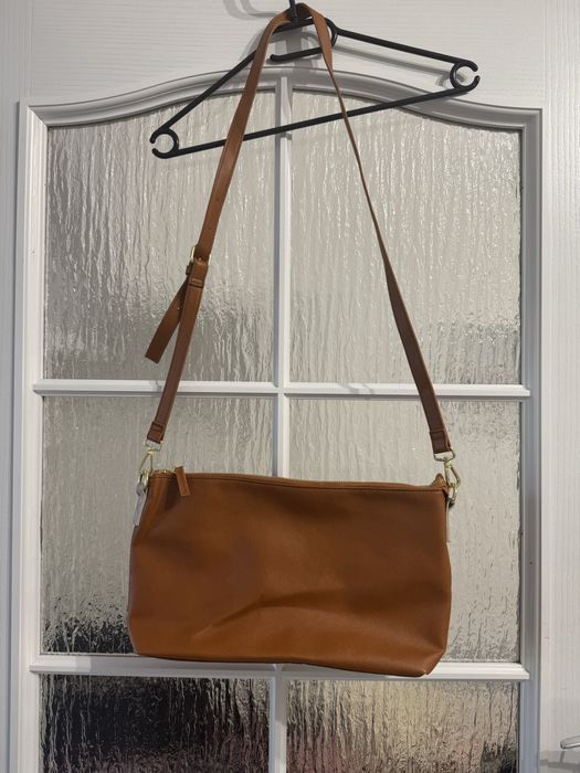Brązowa torebka na ramię