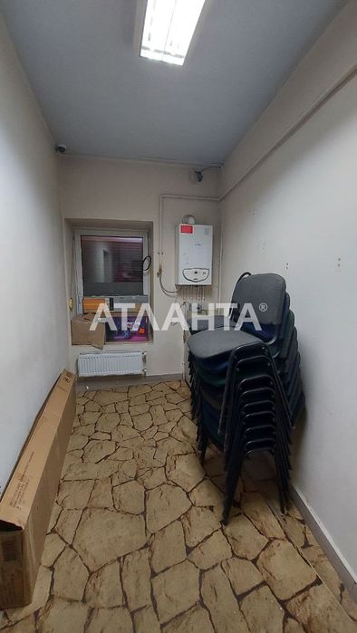 Магазин, офіс, аптека, салон, клініка -  110 м2 в Центрі