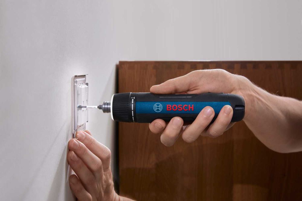 Аккумуляторная отвертка Bosch GO Gen.3 Bosch Professional (06019H2201)