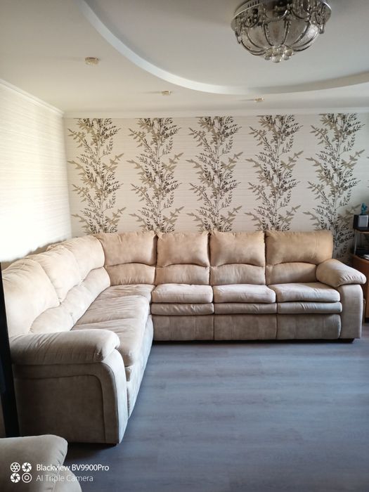 Продам вугловий диван