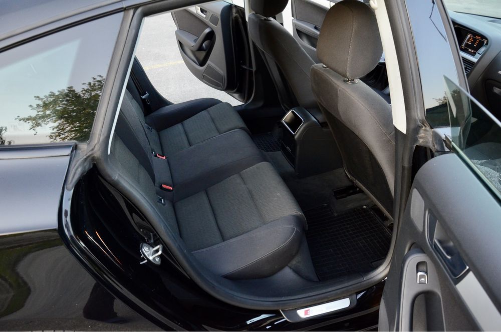 Fotele i boczki drzwi Audi A5 sportback