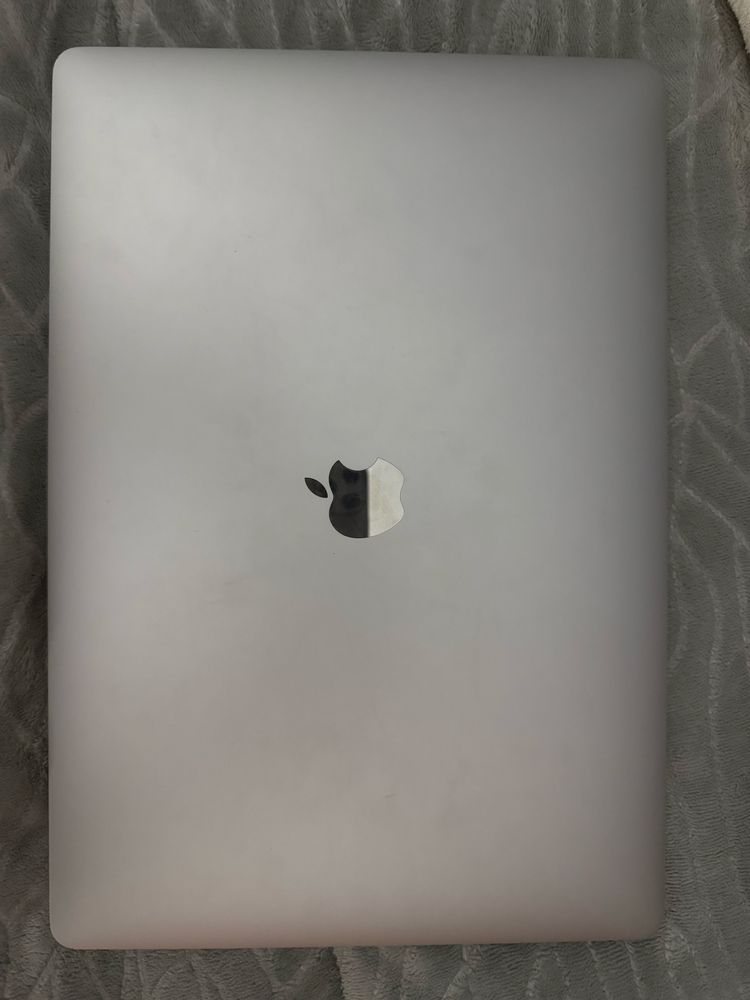 Macbook Pro 15” 2016