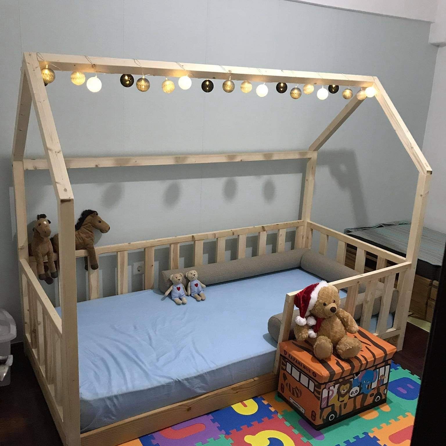 Camas casinha bebé