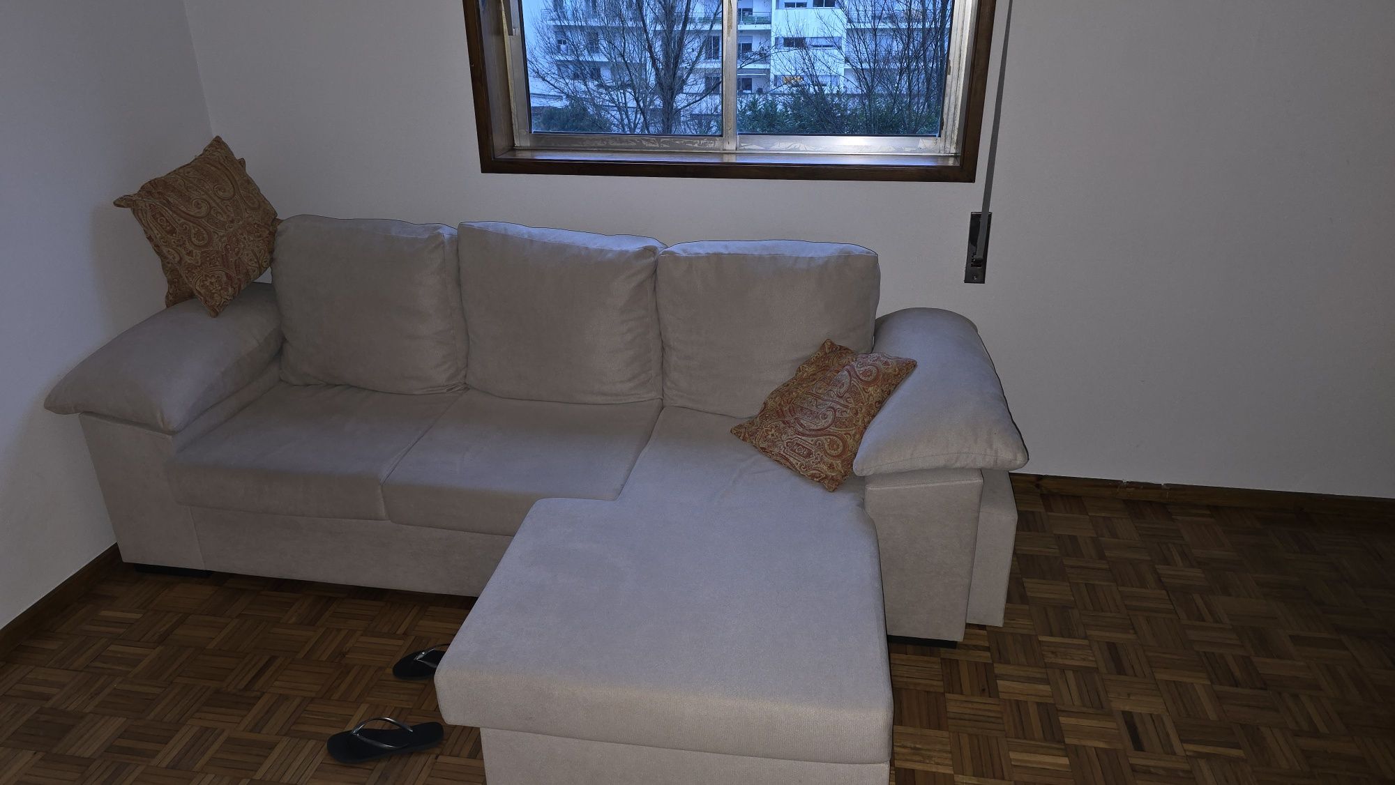 Sofa com 6 meses