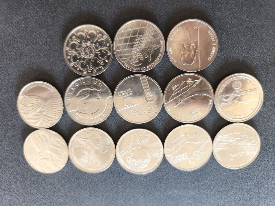 13 moedas comemorativas de 2,50€