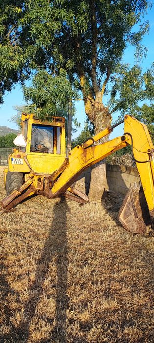 Retroescavadora Ford