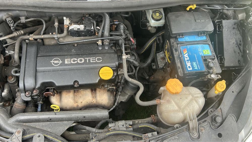Opel Corsa 1.2 bezyna klima 2008r