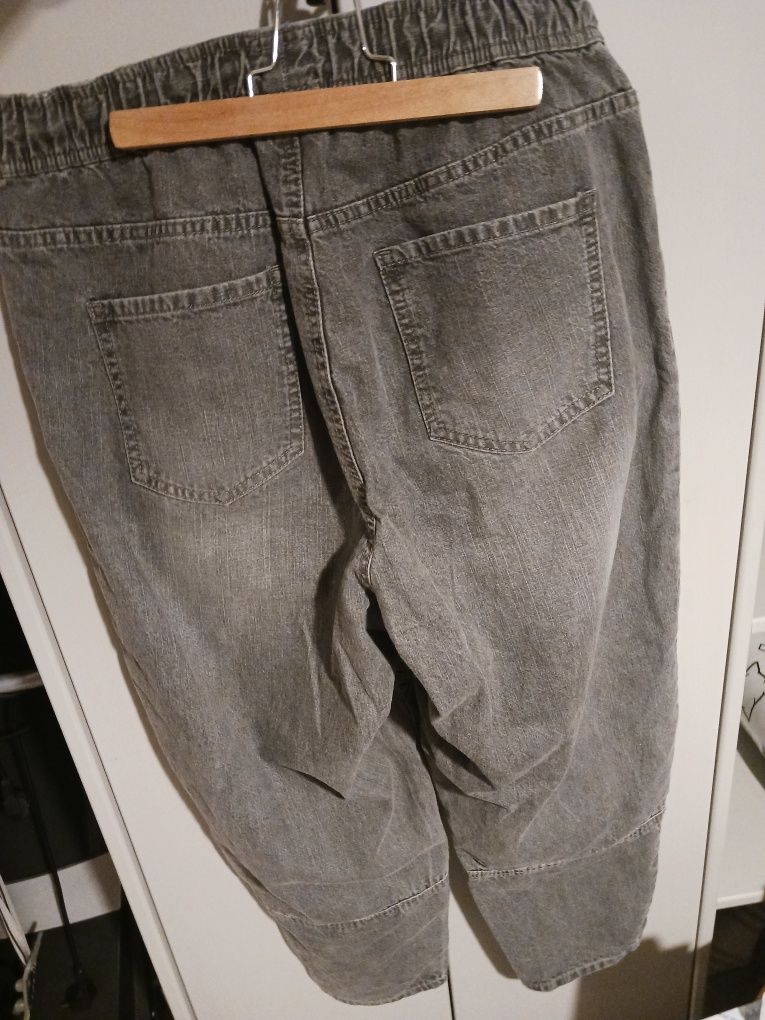 Szare jeansy baggy r.L (40)