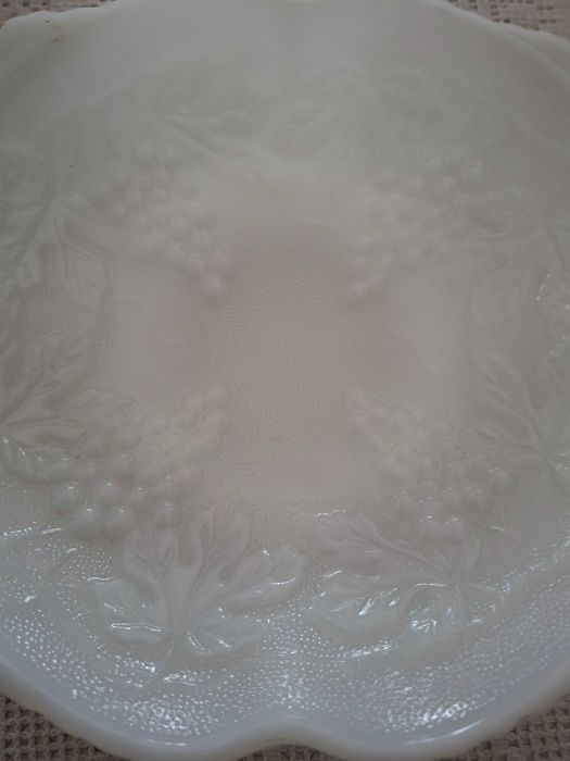 várias peças em vidro coalhado