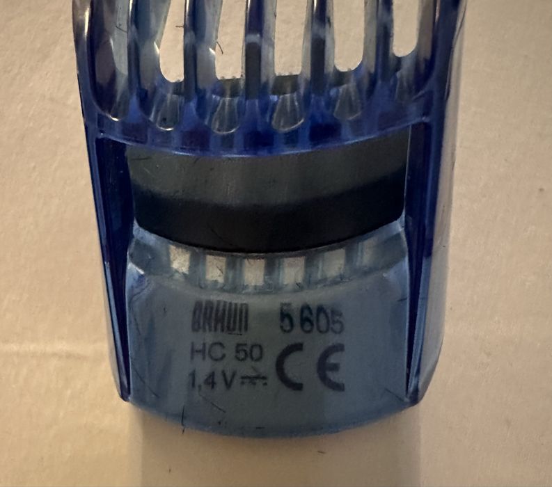 Maquina cortar cabelo em otimo estado