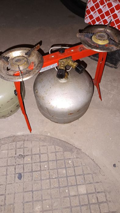 Butla gazowa 2 kg +  dwupalnikowa i jednopalnikowa  kuchenka
